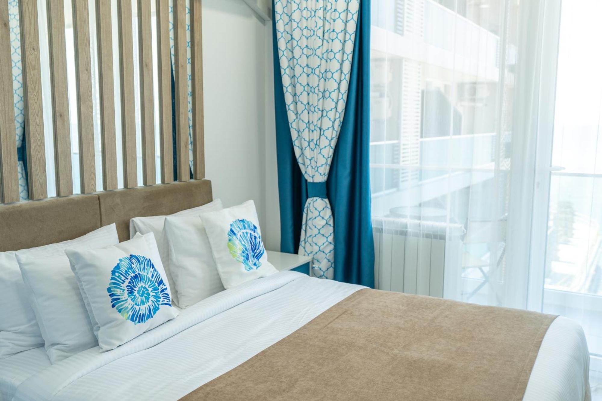 Seagull Beachfront Boutique Hotel Batumi Bilik gambar