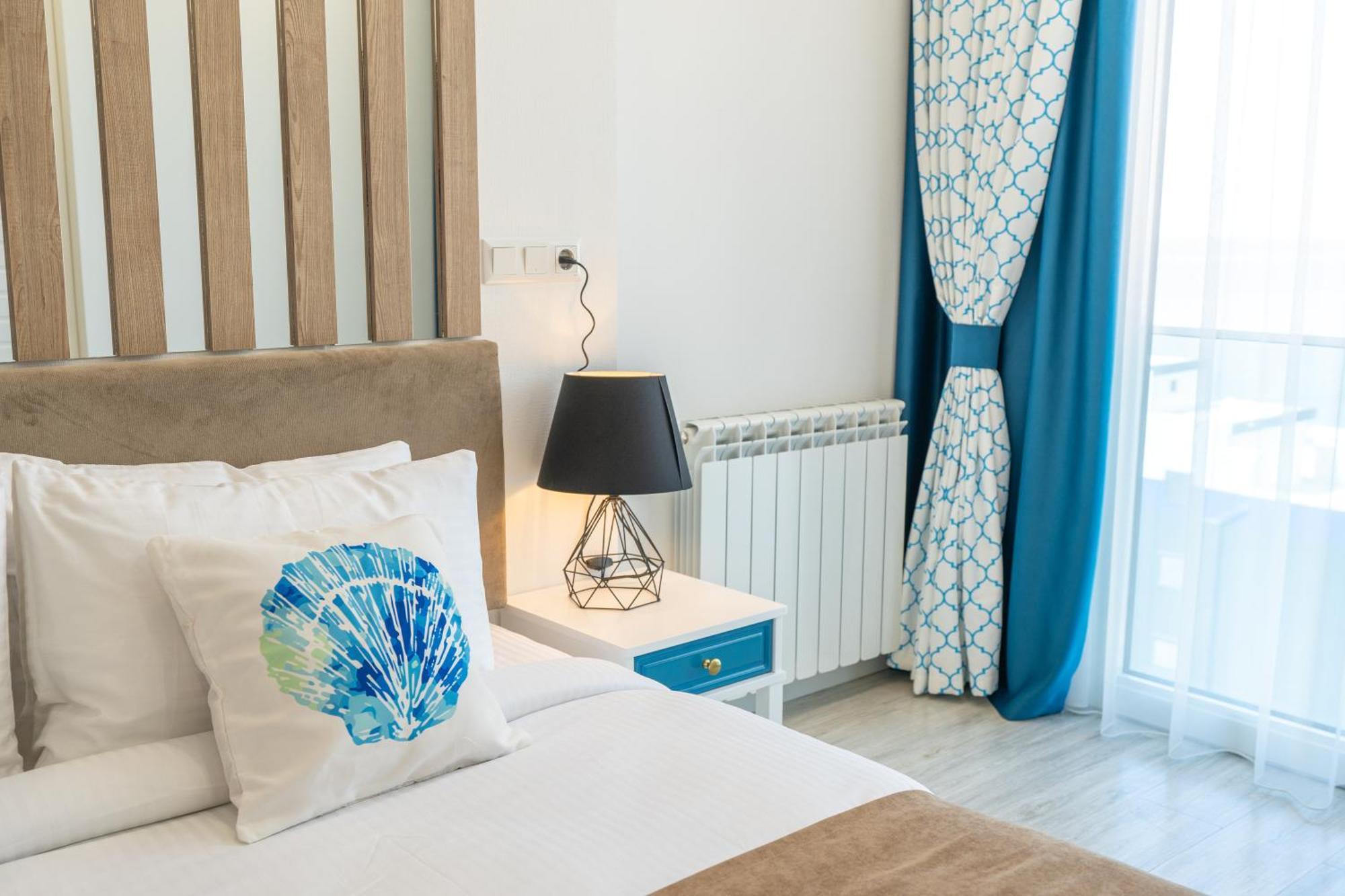Seagull Beachfront Boutique Hotel Batumi Bilik gambar